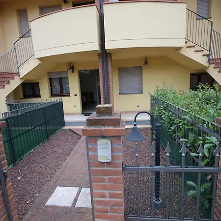 86 Trilocale Con Ingresso Indipendente Appartement *