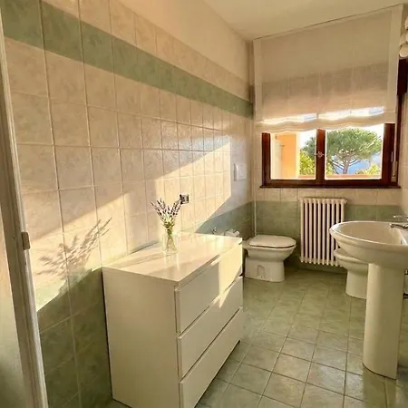 아파트 86 Trilocale Con Ingresso Indipendente