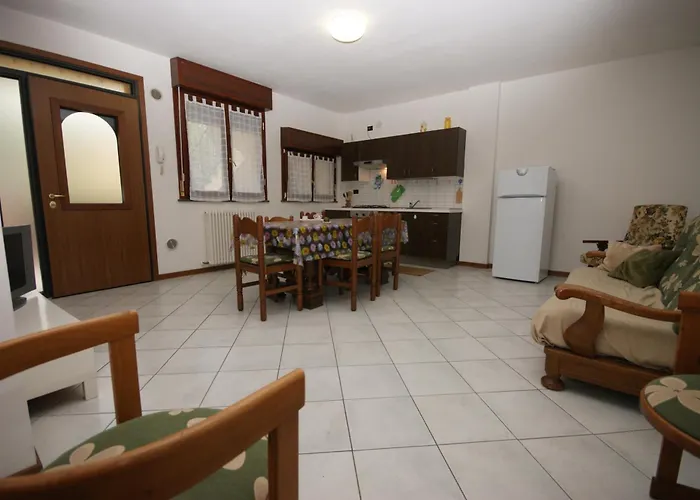 86 Trilocale Con Ingresso Indipendente アパート